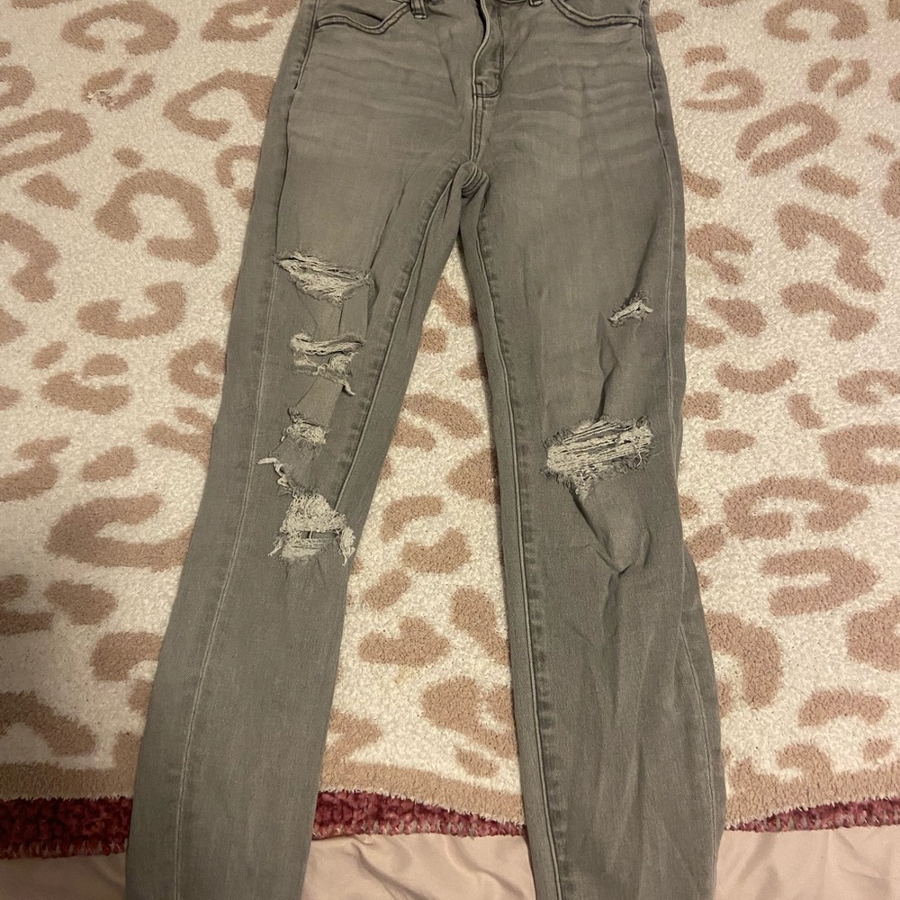 American Eagle Outfitters Gray Distressed Skinny Jeans